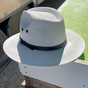 Men’s Classic White Fedora Hat